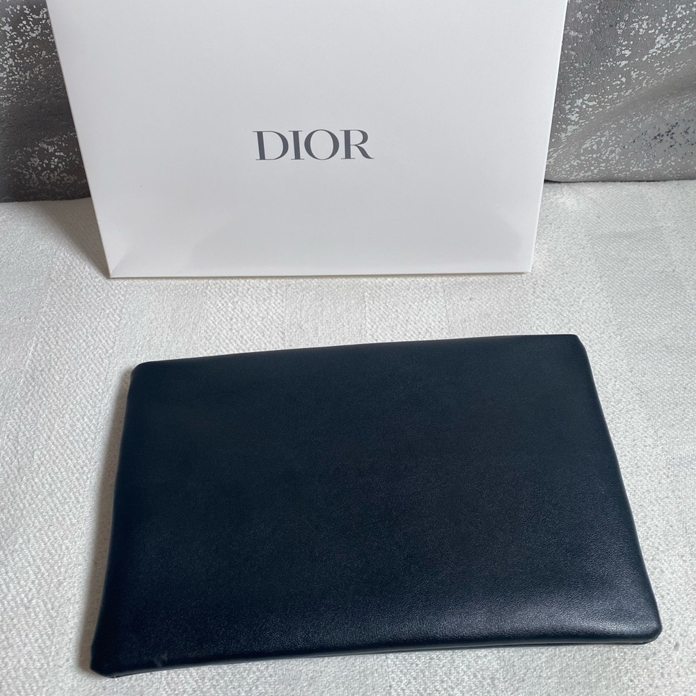 Dior Black Cosmetic Case - Picture 4 of 7
